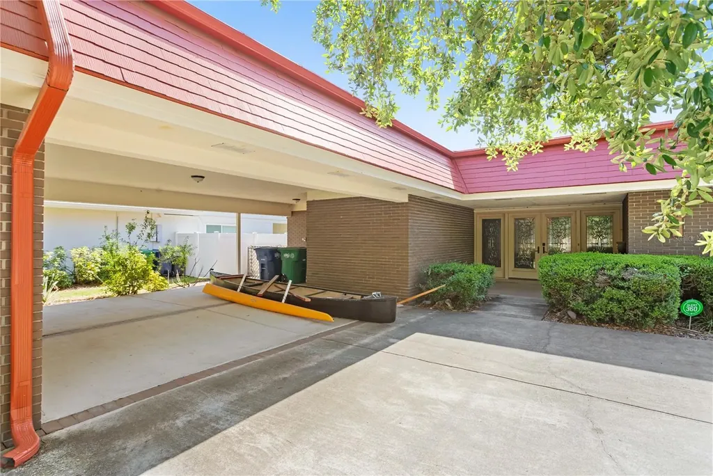 207 S Sherrill Street Tampa FL 33609