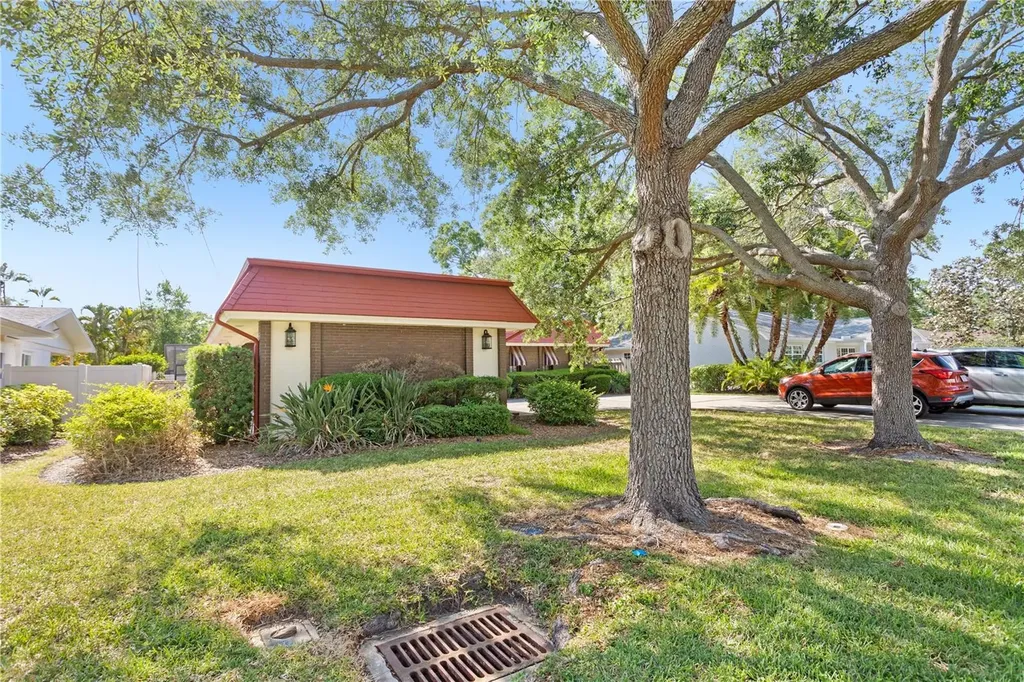207 S Sherrill Street Tampa FL 33609