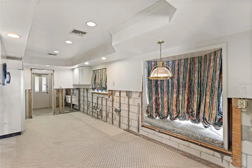 207 S Sherrill Street Tampa FL 33609