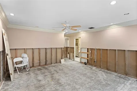 207 S Sherrill Street Tampa FL 33609