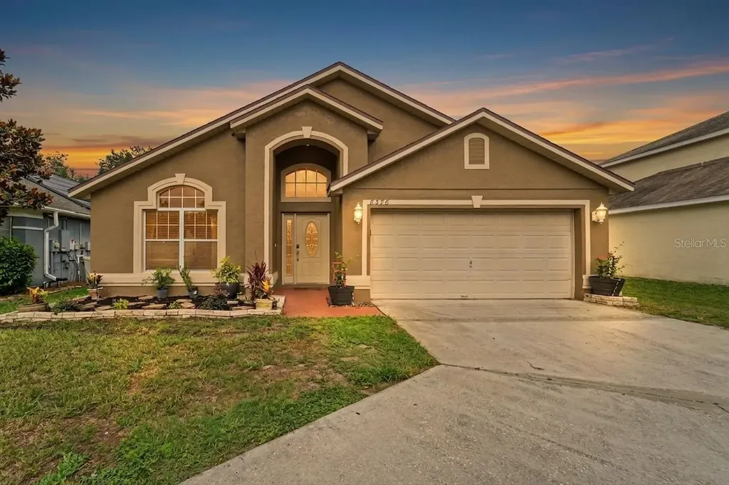 8376 Lake Amhurst Trail Orlando FL 32829