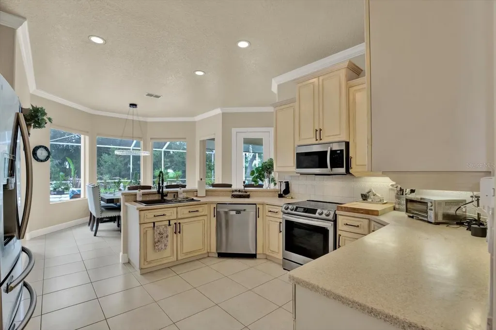 9234 Grand Cypress Drive Weeki Wachee FL 34613