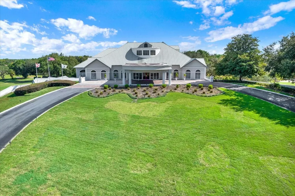 9234 Grand Cypress Drive Weeki Wachee FL 34613