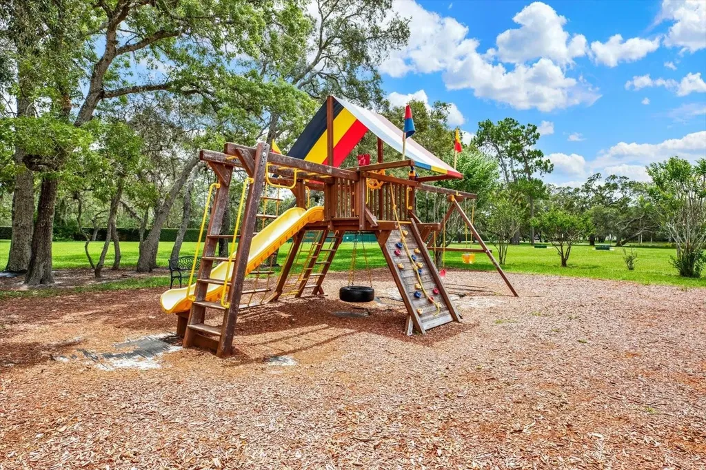 9234 Grand Cypress Drive Weeki Wachee FL 34613