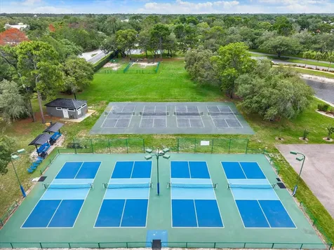 9234 Grand Cypress Drive Weeki Wachee FL 34613
