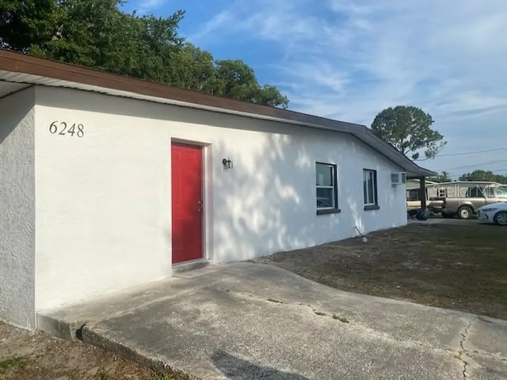 6246-6248 20th Street Zephyrhills FL 33542