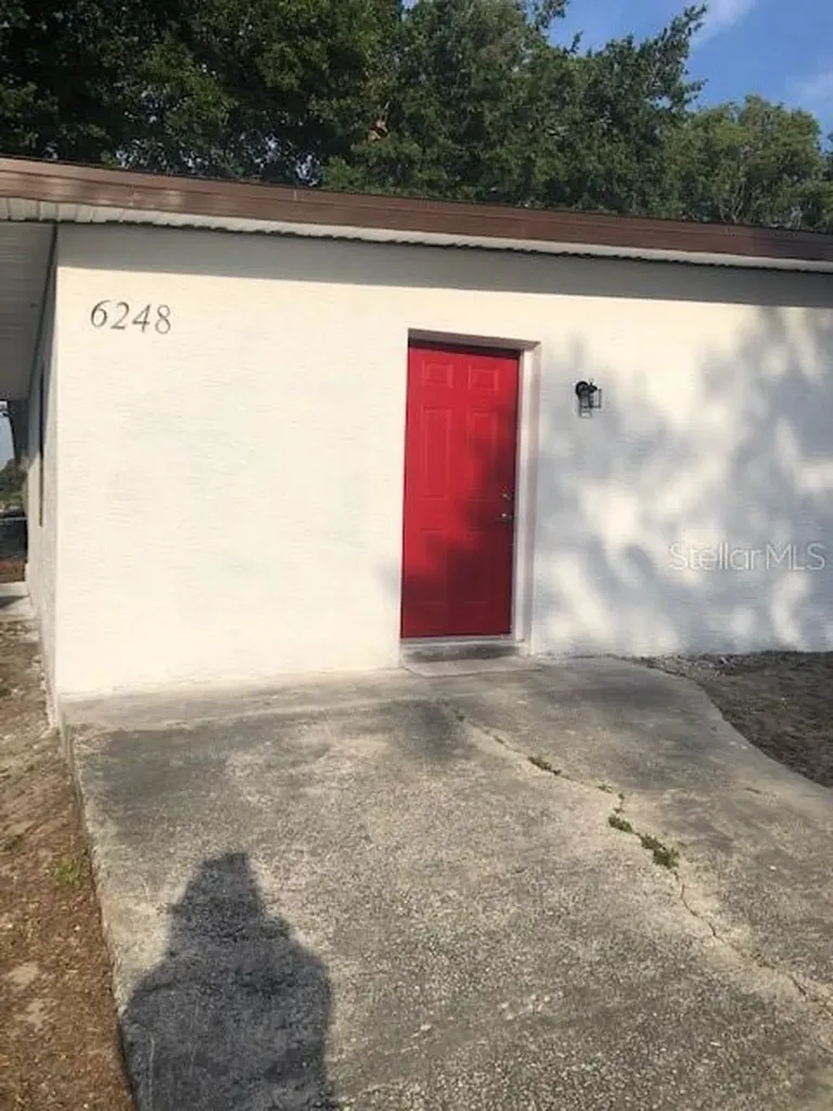 6246-6248 20th Street Zephyrhills FL 33542