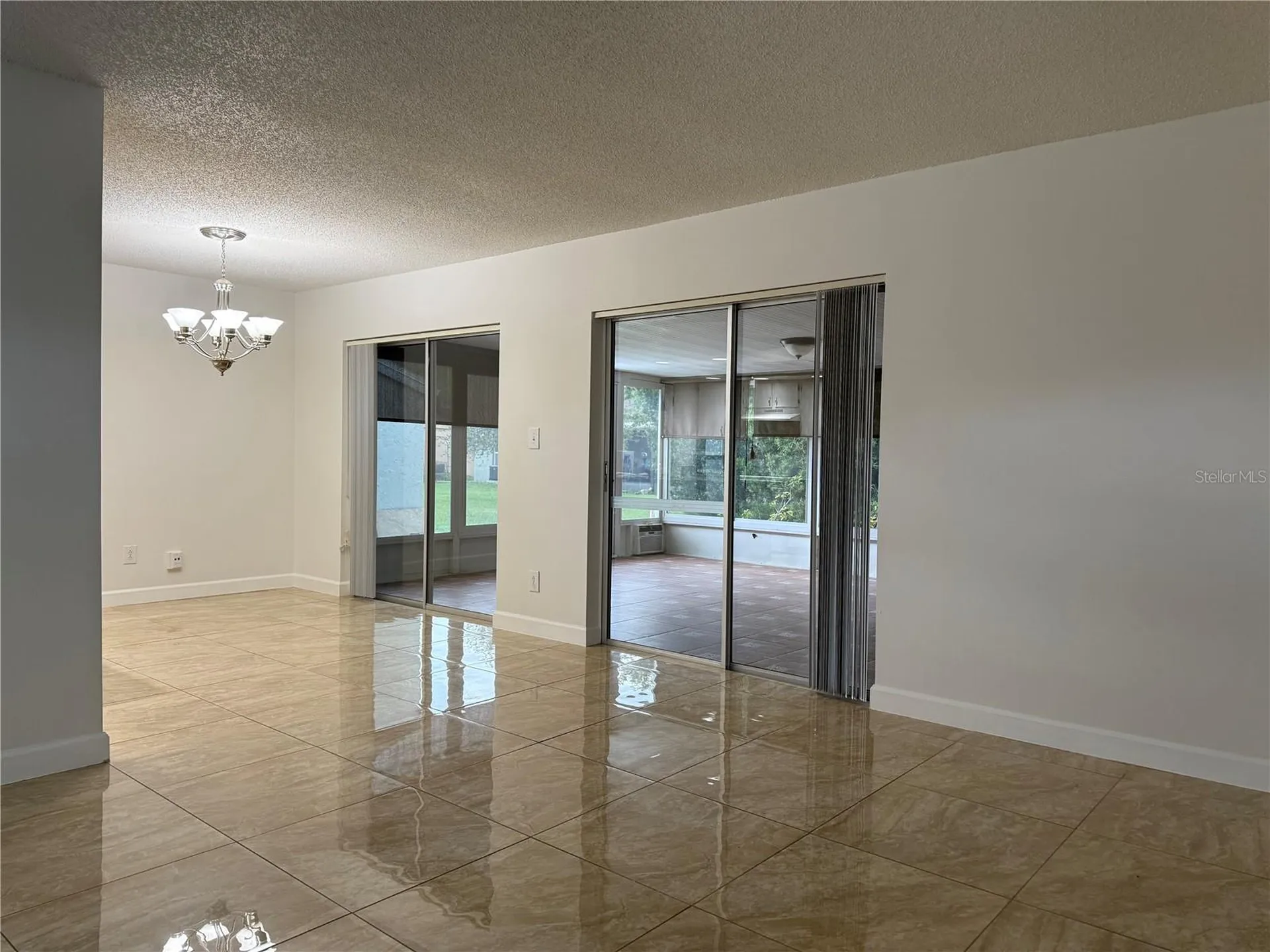 10508 Linger Lane Orlando FL 32821