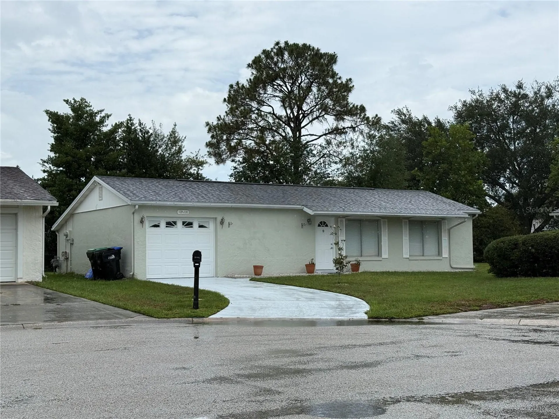 10508 Linger Lane Orlando FL 32821