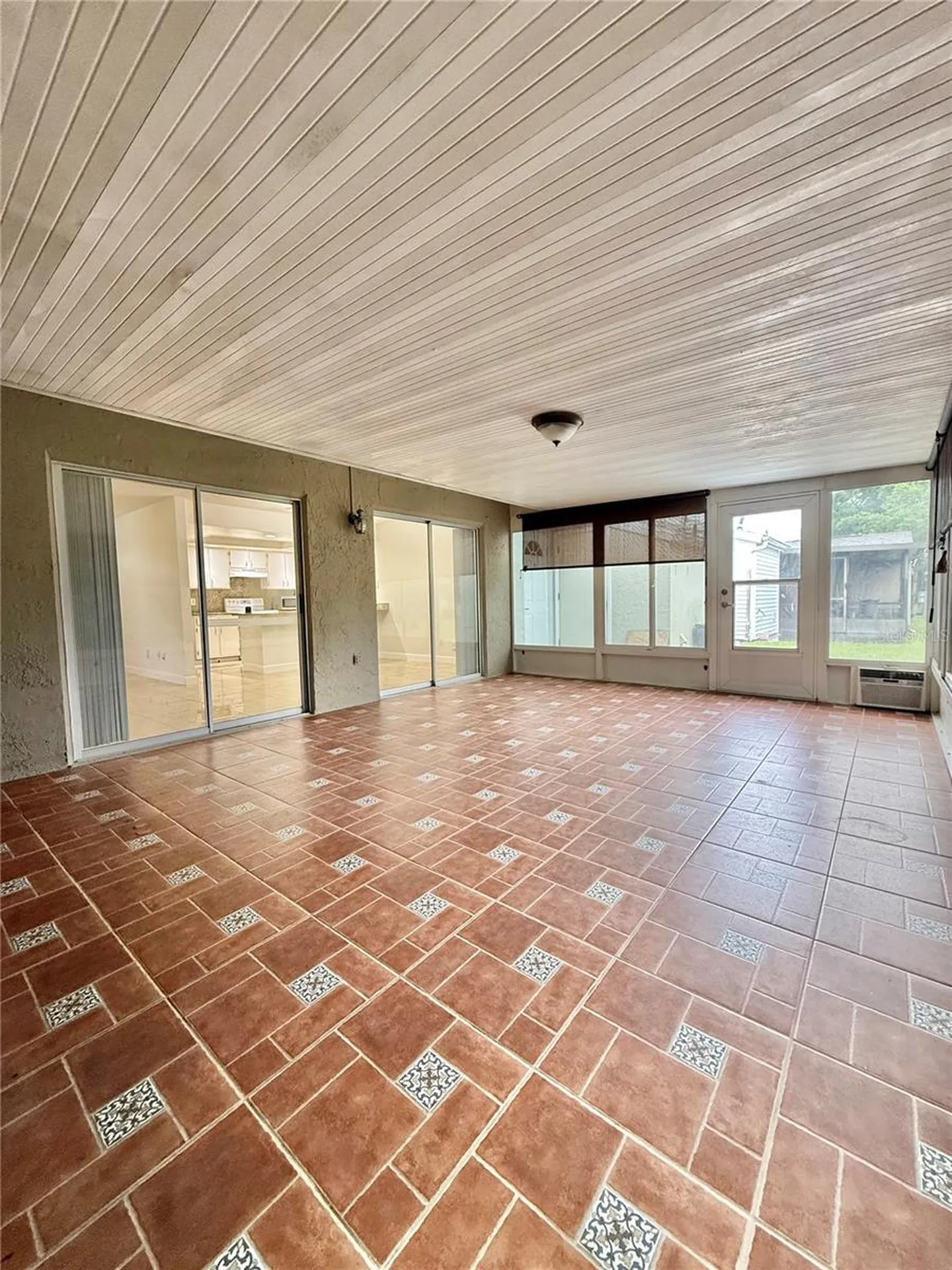 10508 Linger Lane Orlando FL 32821