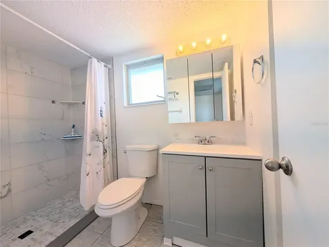 4129 Lake Bayshore Drive Bradenton FL 34205