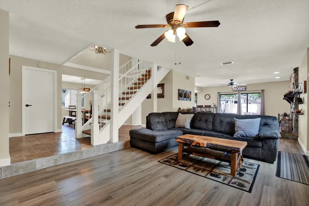 7363 Rosetree Place E Seminole FL 33772