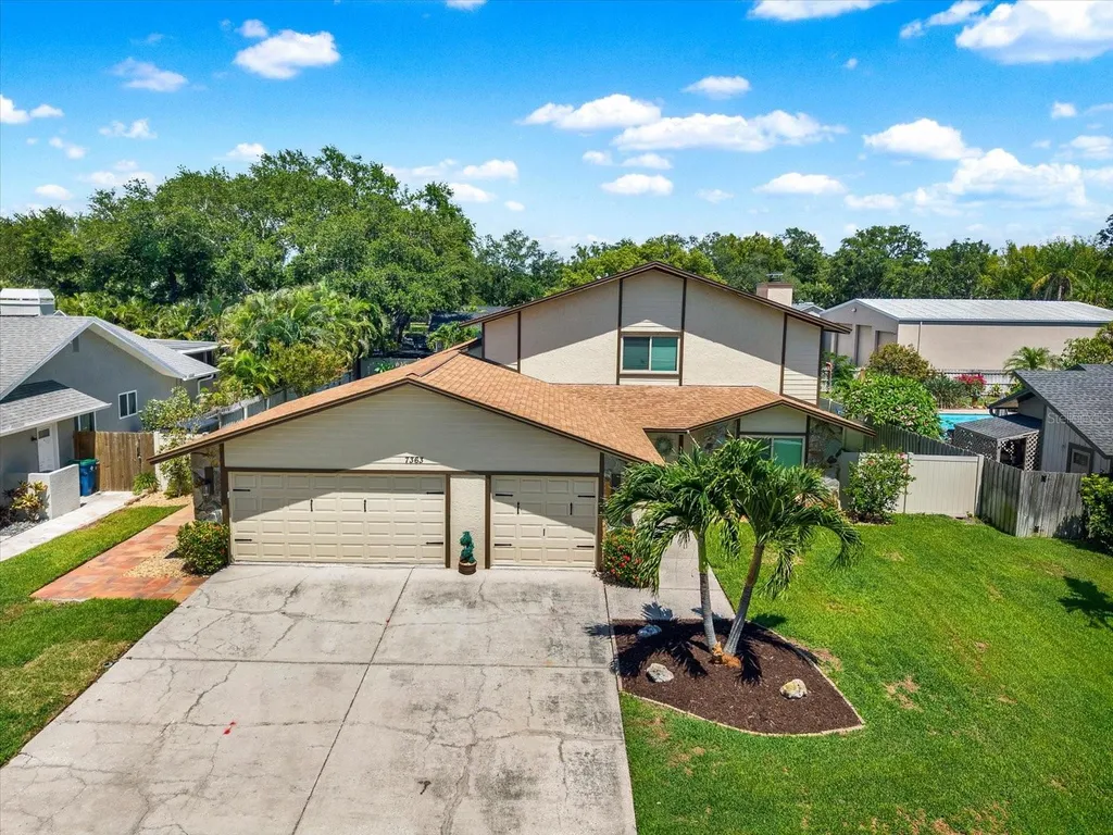 7363 Rosetree Place E Seminole FL 33772