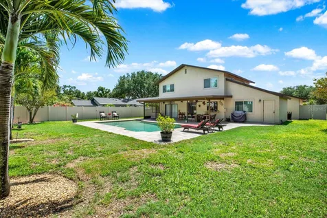 7363 Rosetree Place E Seminole FL 33772