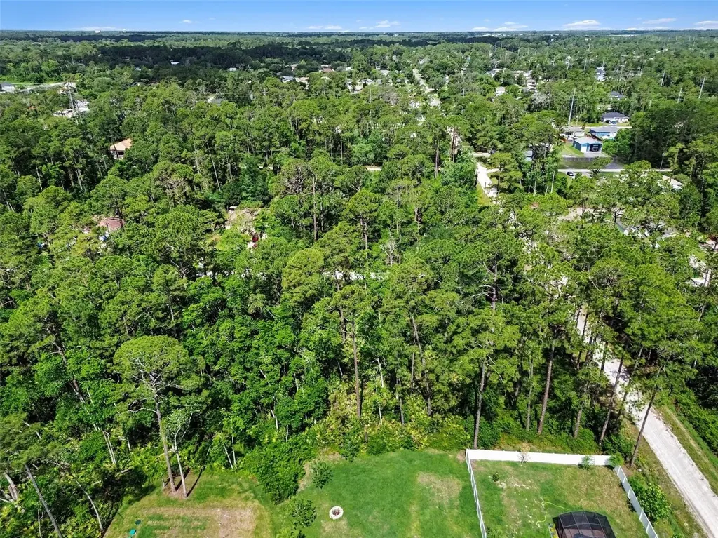 1465 East Parkway Deland FL 32724