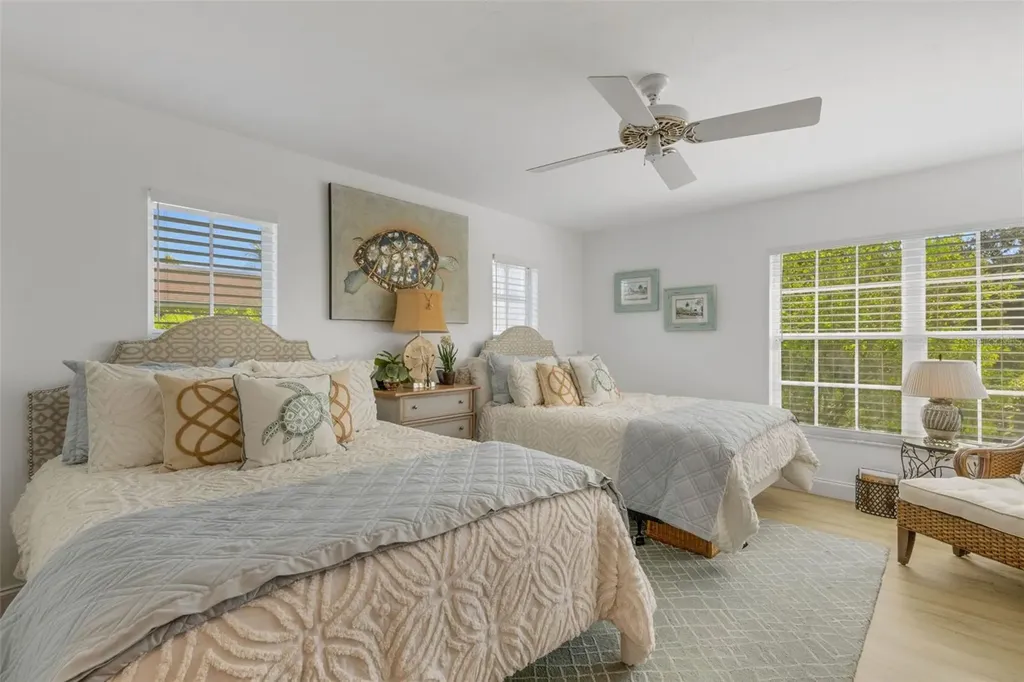 5679 Country Lakes Drive Sarasota FL 34243