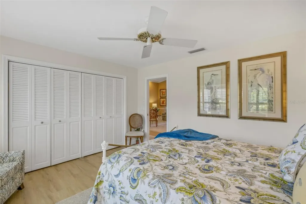 5679 Country Lakes Drive Sarasota FL 34243