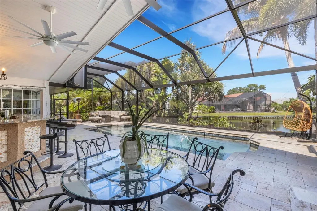 5679 Country Lakes Drive Sarasota FL 34243