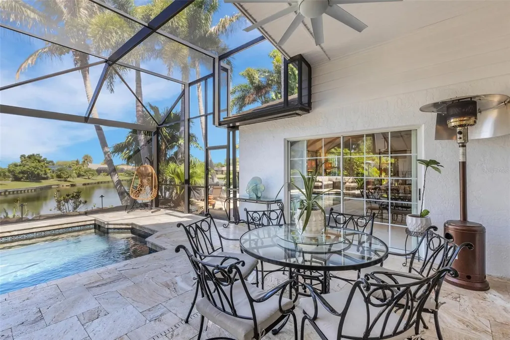 5679 Country Lakes Drive Sarasota FL 34243