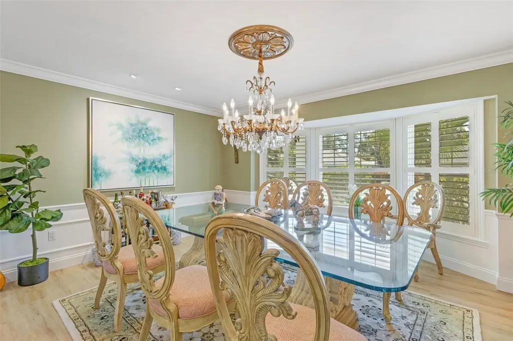 5679 Country Lakes Drive Sarasota FL 34243