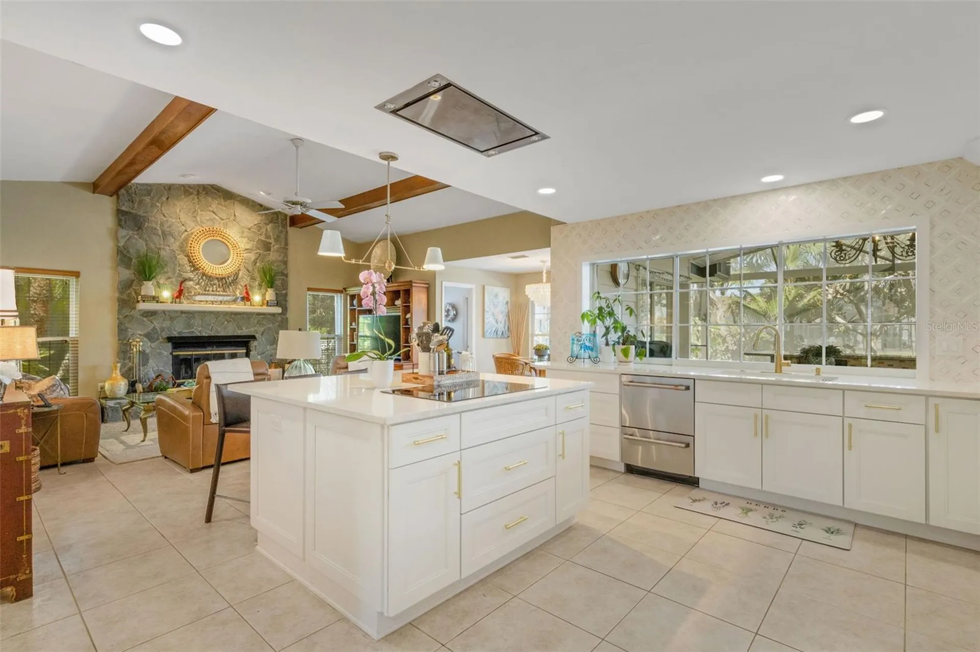 5679 Country Lakes Drive Sarasota FL 34243