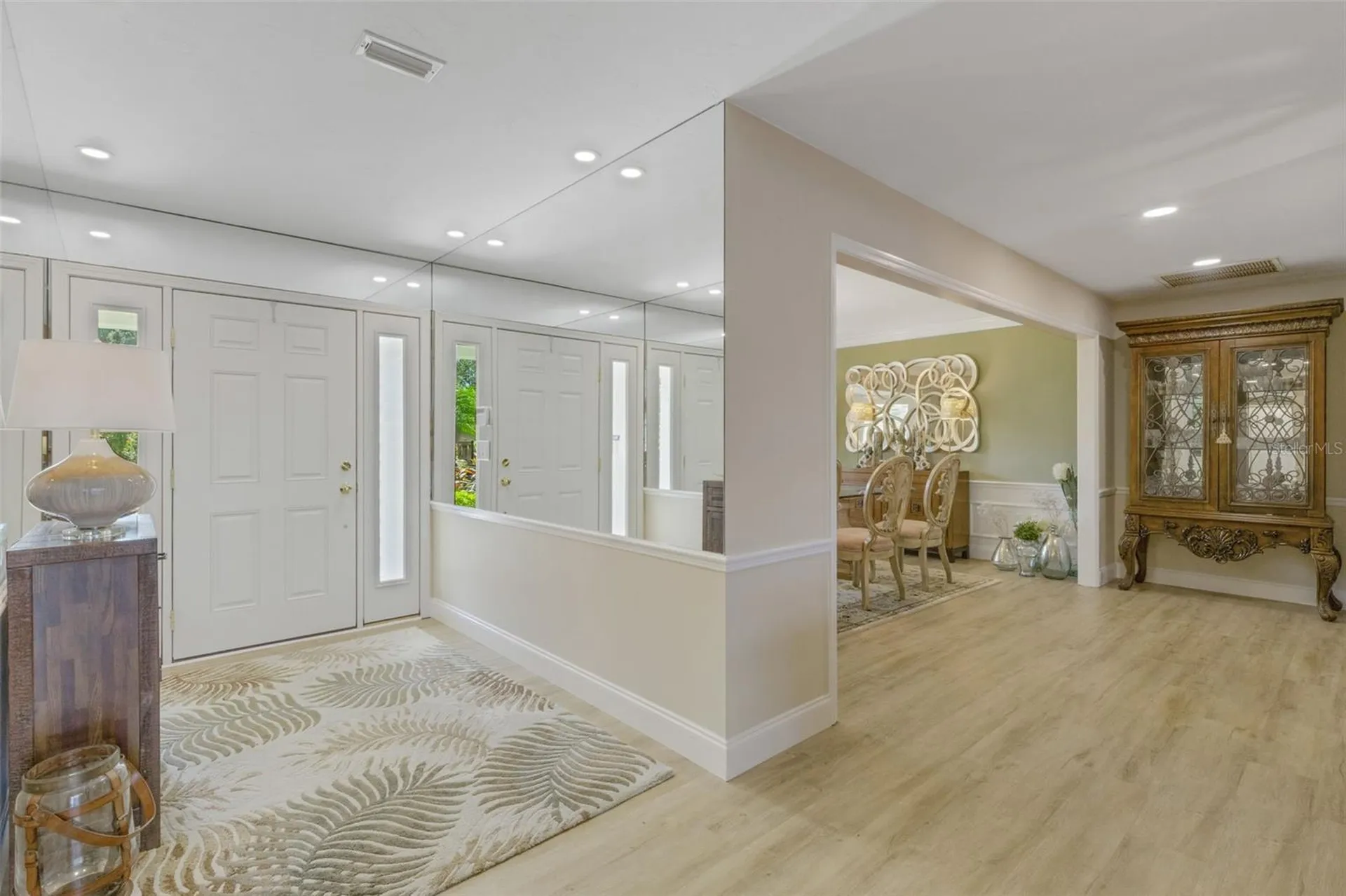 5679 Country Lakes Drive Sarasota FL 34243