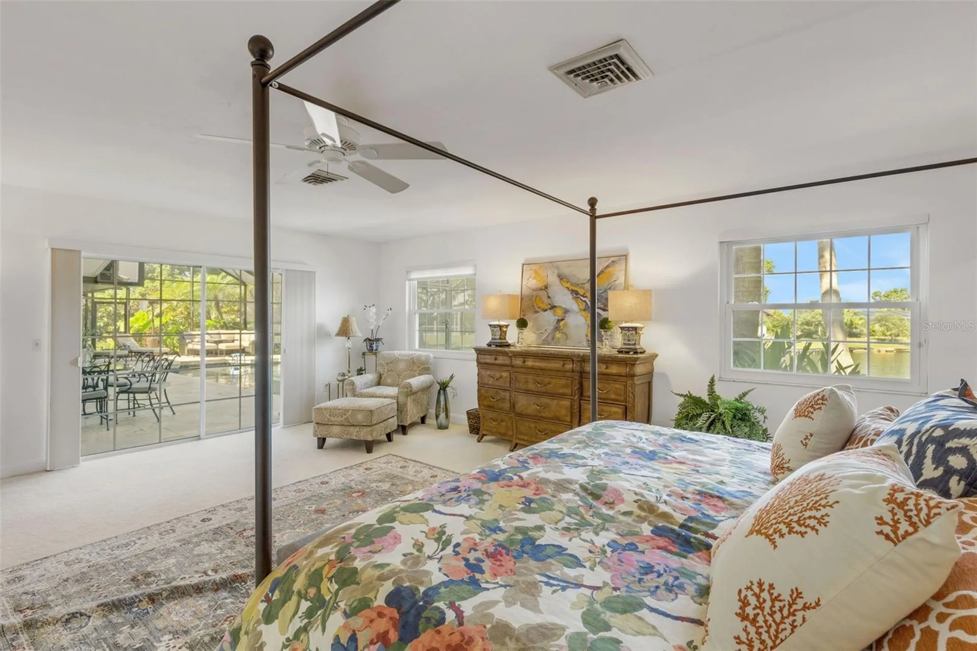 5679 Country Lakes Drive Sarasota FL 34243