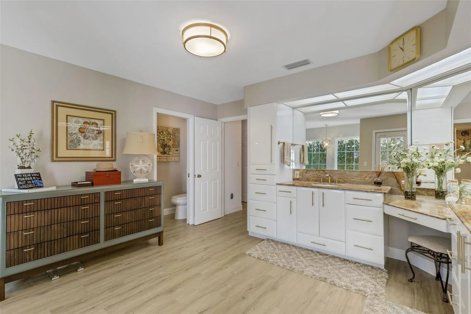 5679 Country Lakes Drive Sarasota FL 34243