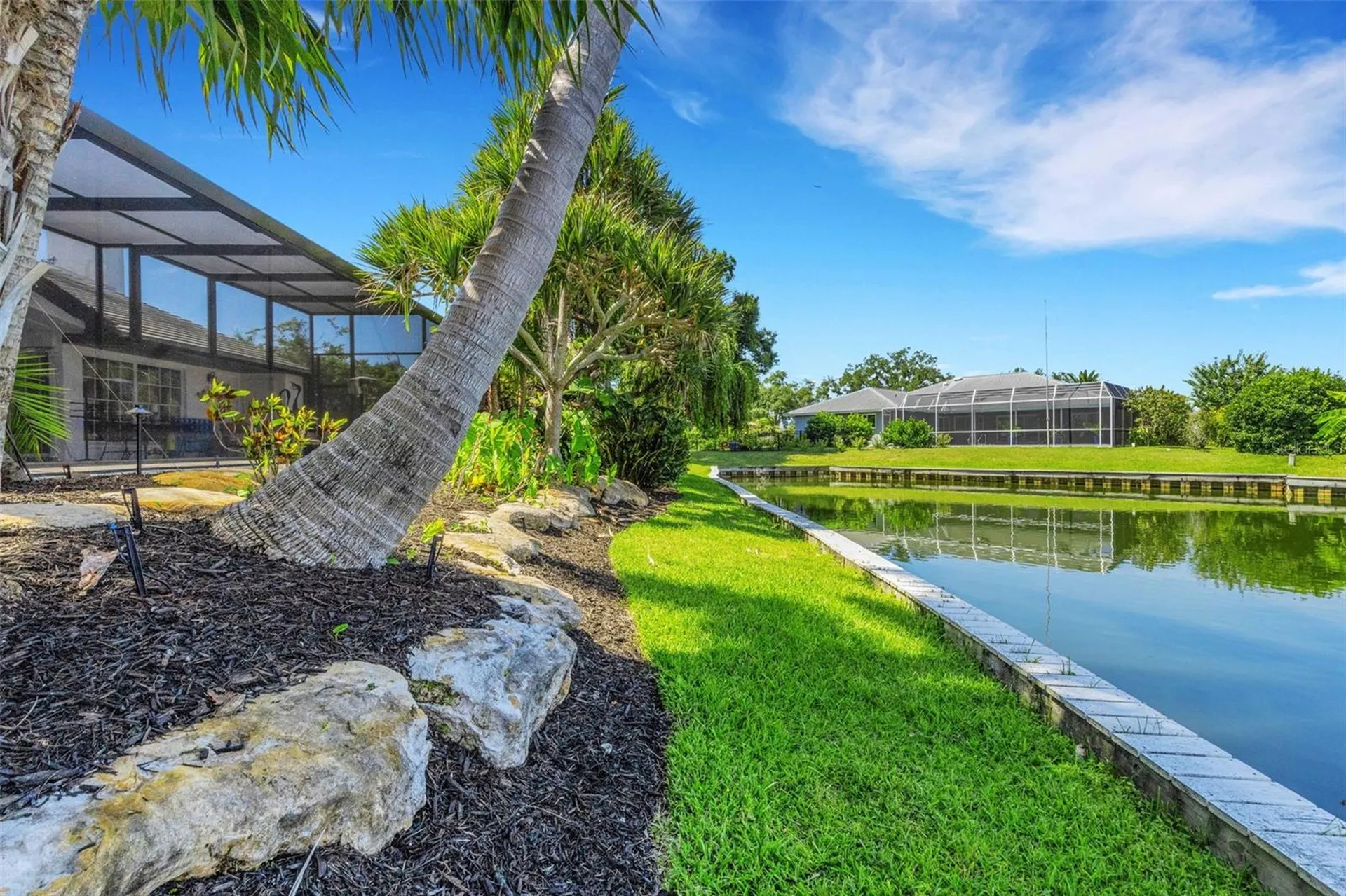 5679 Country Lakes Drive Sarasota FL 34243