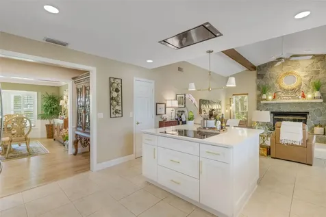 5679 Country Lakes Drive Sarasota FL 34243