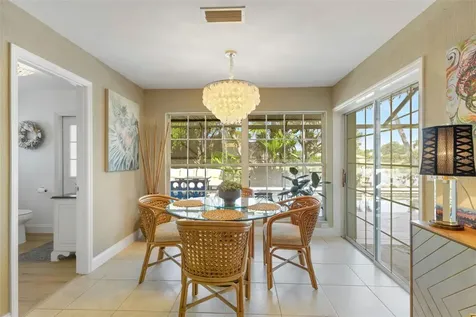 5679 Country Lakes Drive Sarasota FL 34243