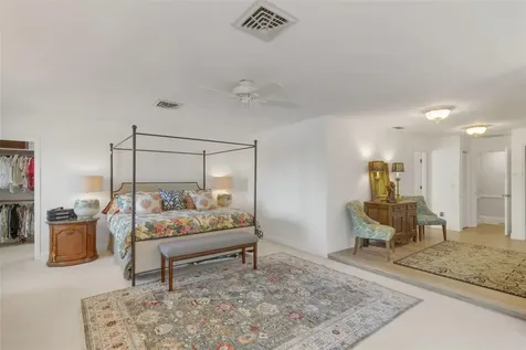 5679 Country Lakes Drive Sarasota FL 34243