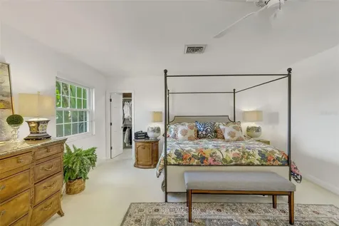 5679 Country Lakes Drive Sarasota FL 34243