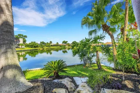 5679 Country Lakes Drive Sarasota FL 34243