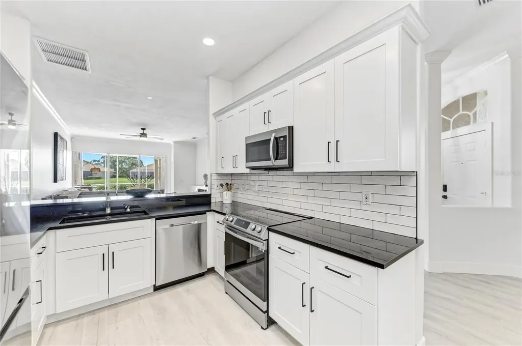 9532 Forest Hills Circle Sarasota FL 34238