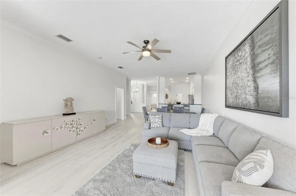 9532 Forest Hills Circle Sarasota FL 34238