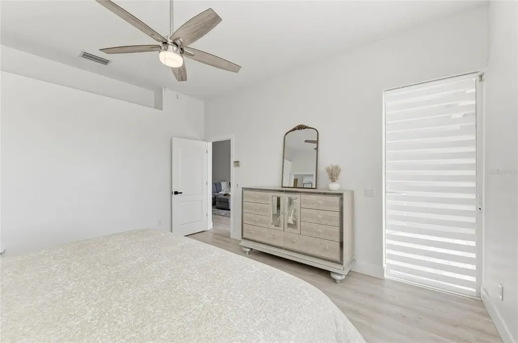 9532 Forest Hills Circle Sarasota FL 34238