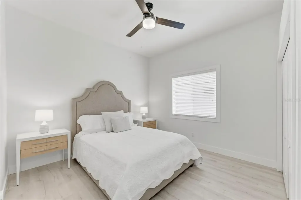 9532 Forest Hills Circle Sarasota FL 34238