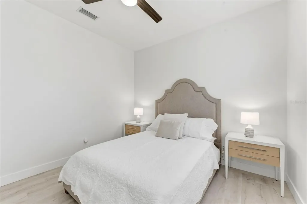 9532 Forest Hills Circle Sarasota FL 34238