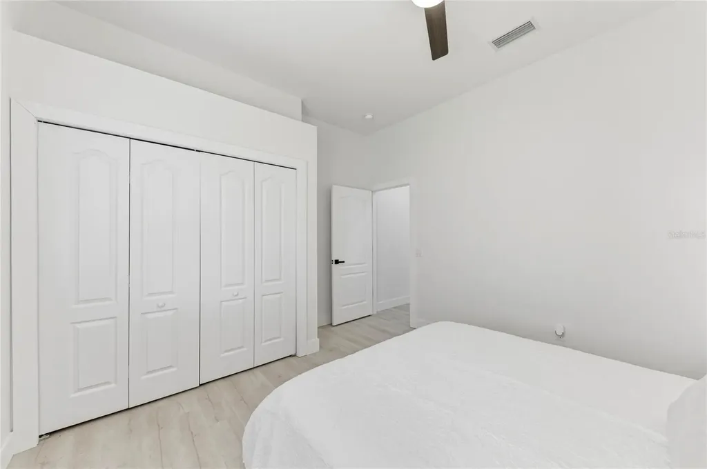 9532 Forest Hills Circle Sarasota FL 34238