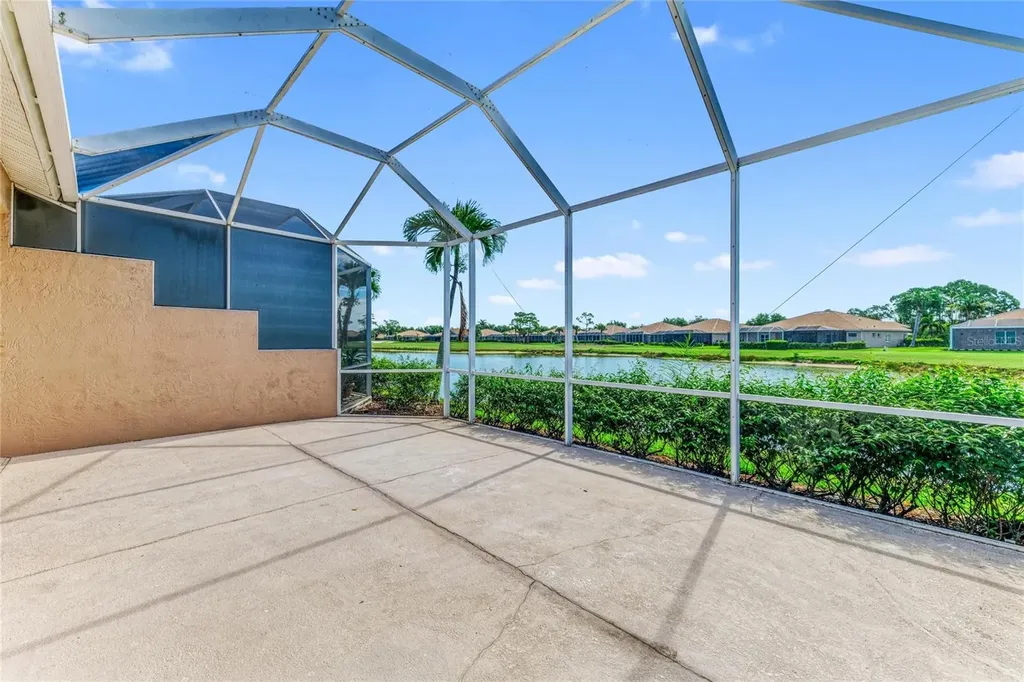 9532 Forest Hills Circle Sarasota FL 34238