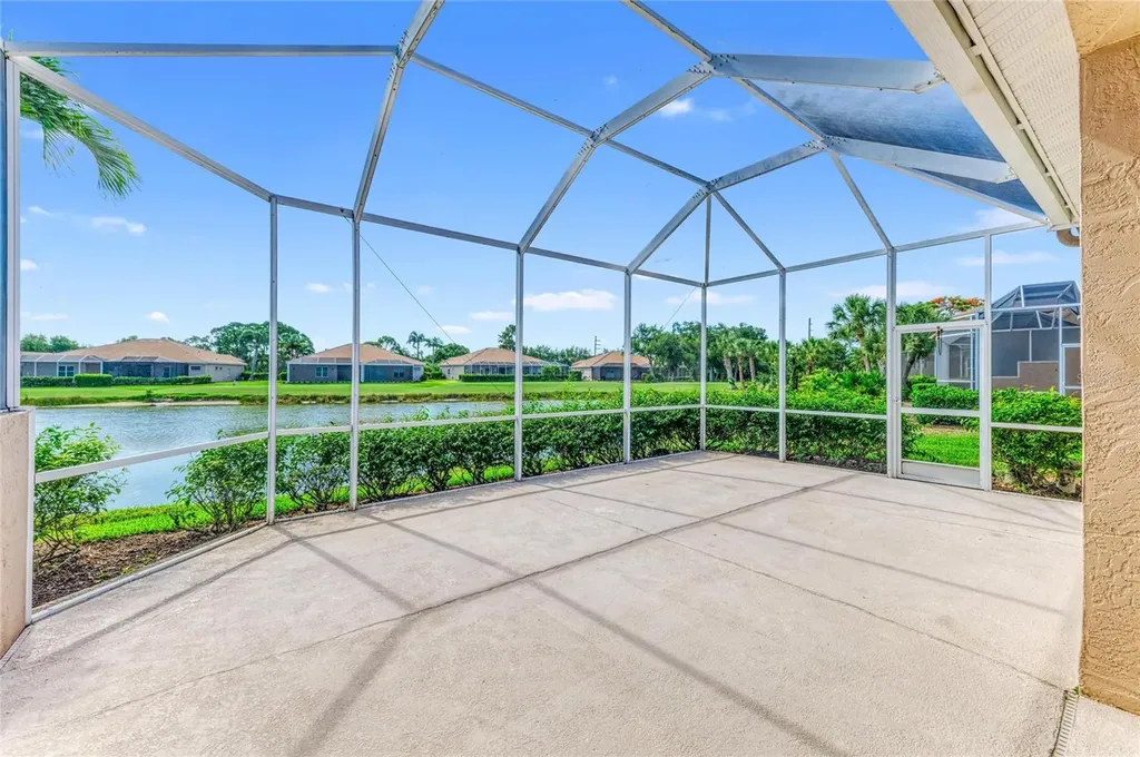 9532 Forest Hills Circle Sarasota FL 34238