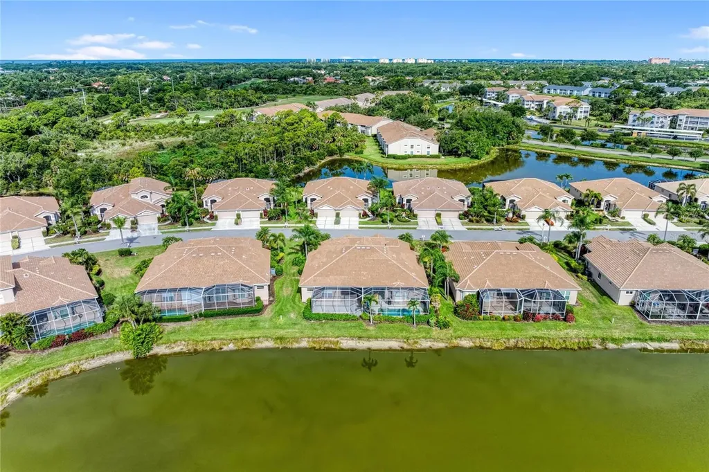 9532 Forest Hills Circle Sarasota FL 34238