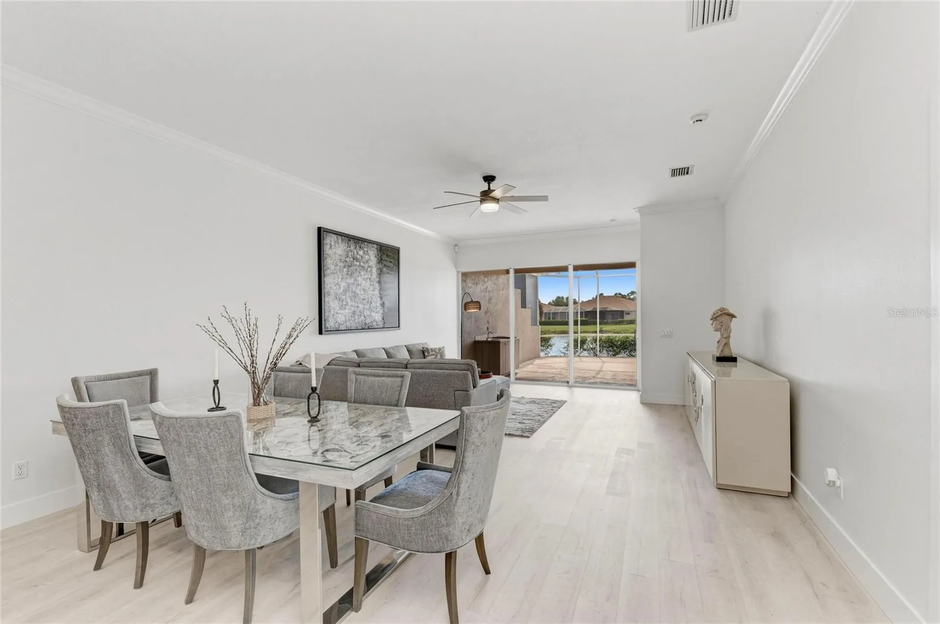 9532 Forest Hills Circle Sarasota FL 34238