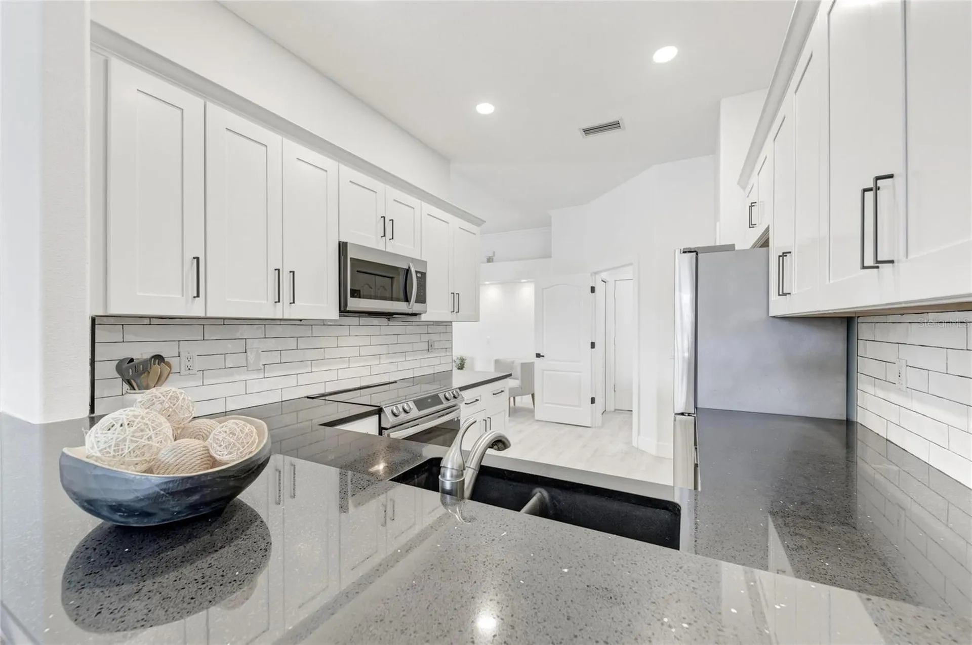 9532 Forest Hills Circle Sarasota FL 34238