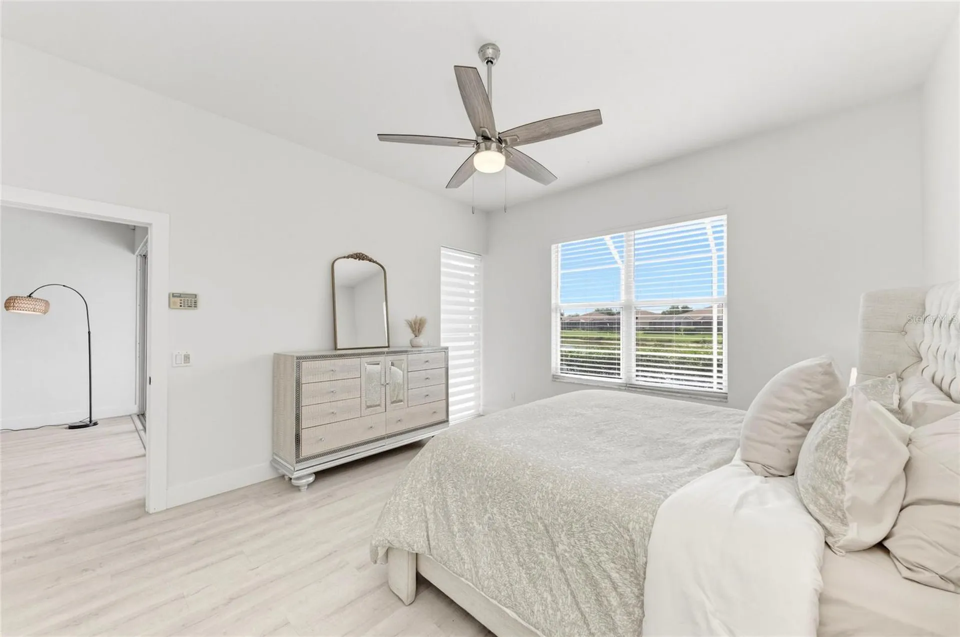 9532 Forest Hills Circle Sarasota FL 34238