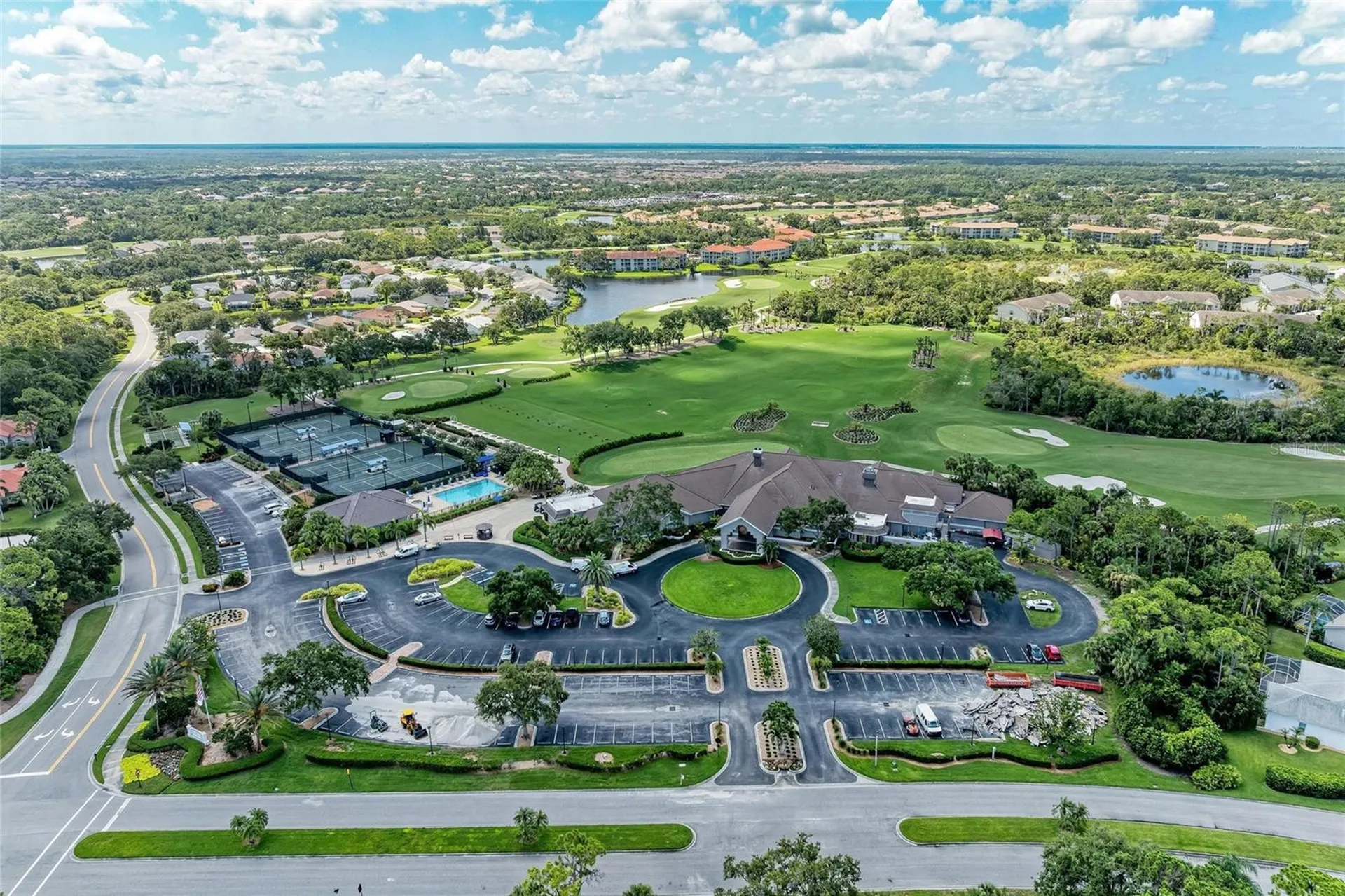 9532 Forest Hills Circle Sarasota FL 34238