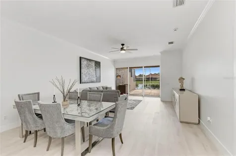 9532 Forest Hills Circle Sarasota FL 34238