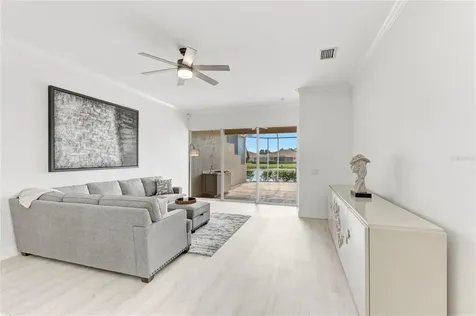 9532 Forest Hills Circle Sarasota FL 34238