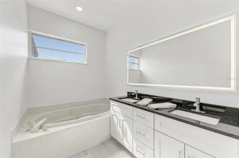 9532 Forest Hills Circle Sarasota FL 34238